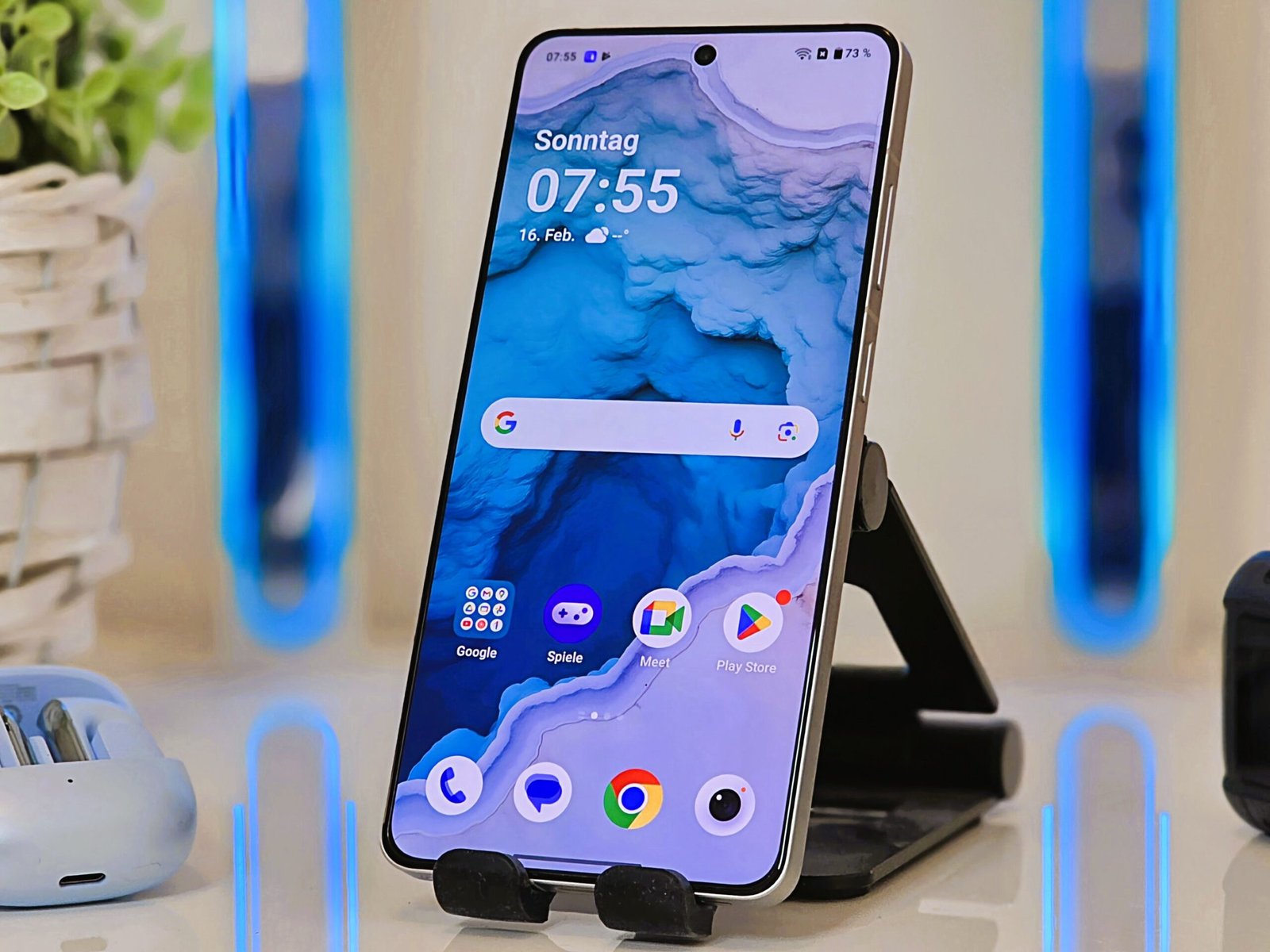 OnePlus smartphone with enhanced AI Eraser feature and new video editing tools, showcasing the company's commitment to innovation and user satisfaction, with a focus on AI-powered features and creative possibilities, highlighting the OxygenOS update's impact on user behaviour and content creation.