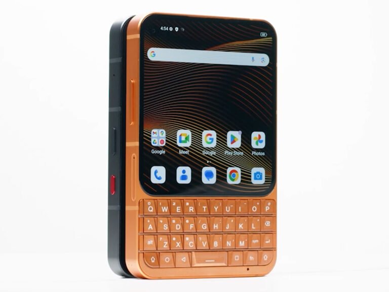 The Unihertz Titan 2 Elite smartphone features a unique finish and two rear-facing cameras, making it a stylish and feature-packed device with a blend of style and substance, perfect for photography enthusiasts and those looking for a reliable smartphone