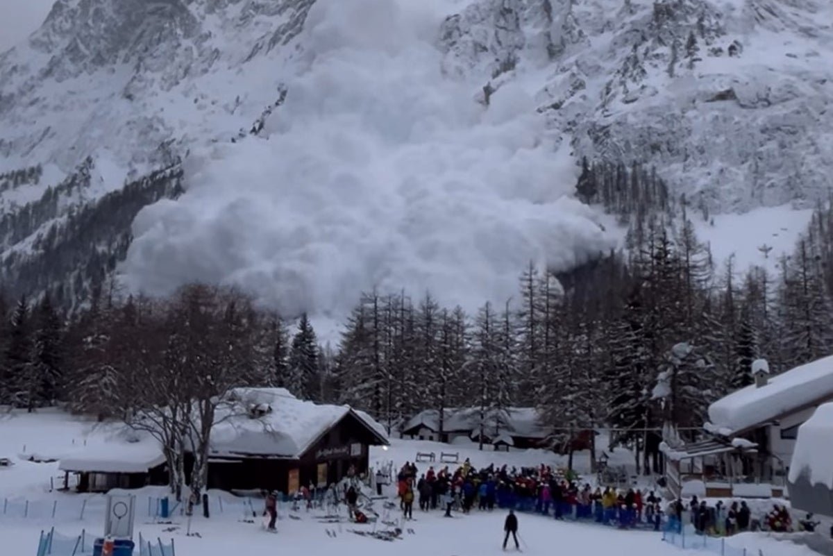A massive avalanche sweeps through the Italian Alps, sending skiers fleeing for their lives in a desperate bid to escape the deadly wall of snow, with the primary keyword avalanche