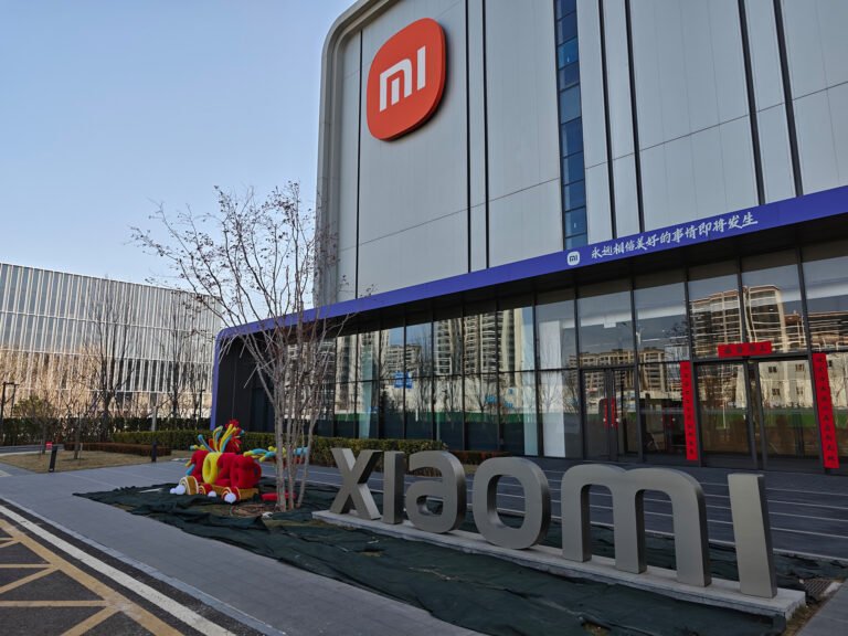 Xiaomi's Beijing factory features a state-of-the-art Hyper Intelligent Manufacturing System, with automated production lines and advanced quality control measures, showcasing the company's commitment to innovation and efficiency in smartphone production