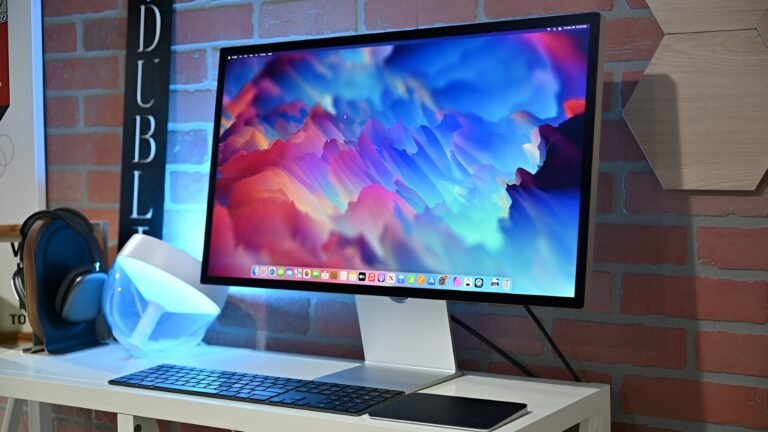 Apple's new product launches, including the latest Apple Studio Displays, are expected to feature high-resolution displays and advanced graphics capabilities, offering an exceptional user experience with vibrant colour and impressive behaviour.