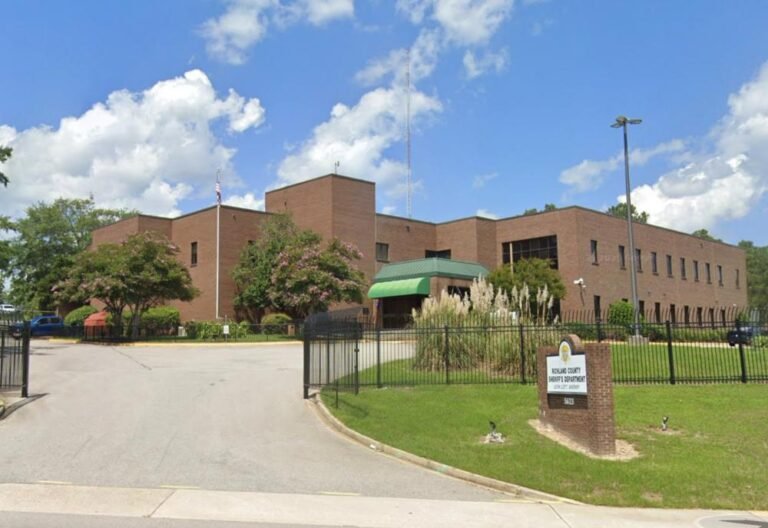 A mayor in Ohio has been arrested on charges of voyeurism, with allegations of disgusting behaviour sparking widespread outrage and condemnation, highlighting the importance of scrutinising the behaviour of public figures and the need for greater accountability, with the primary keyword being voyeurism