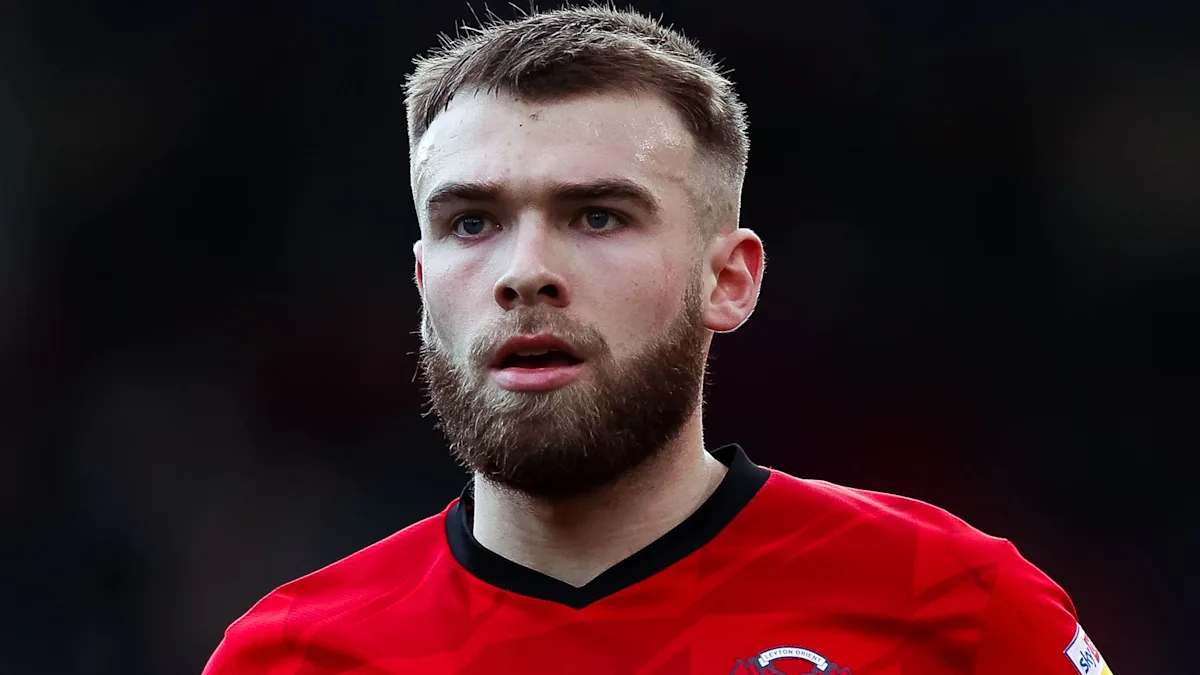 Swindon Town celebrate late win