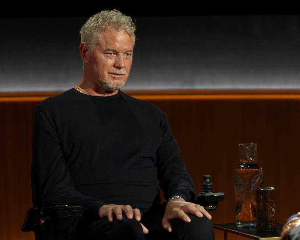 A descriptive image of a celebrity interview, with a focus on the primary keyword of posthumous interviews, showcasing the colour and vibrancy of the entertainment industry