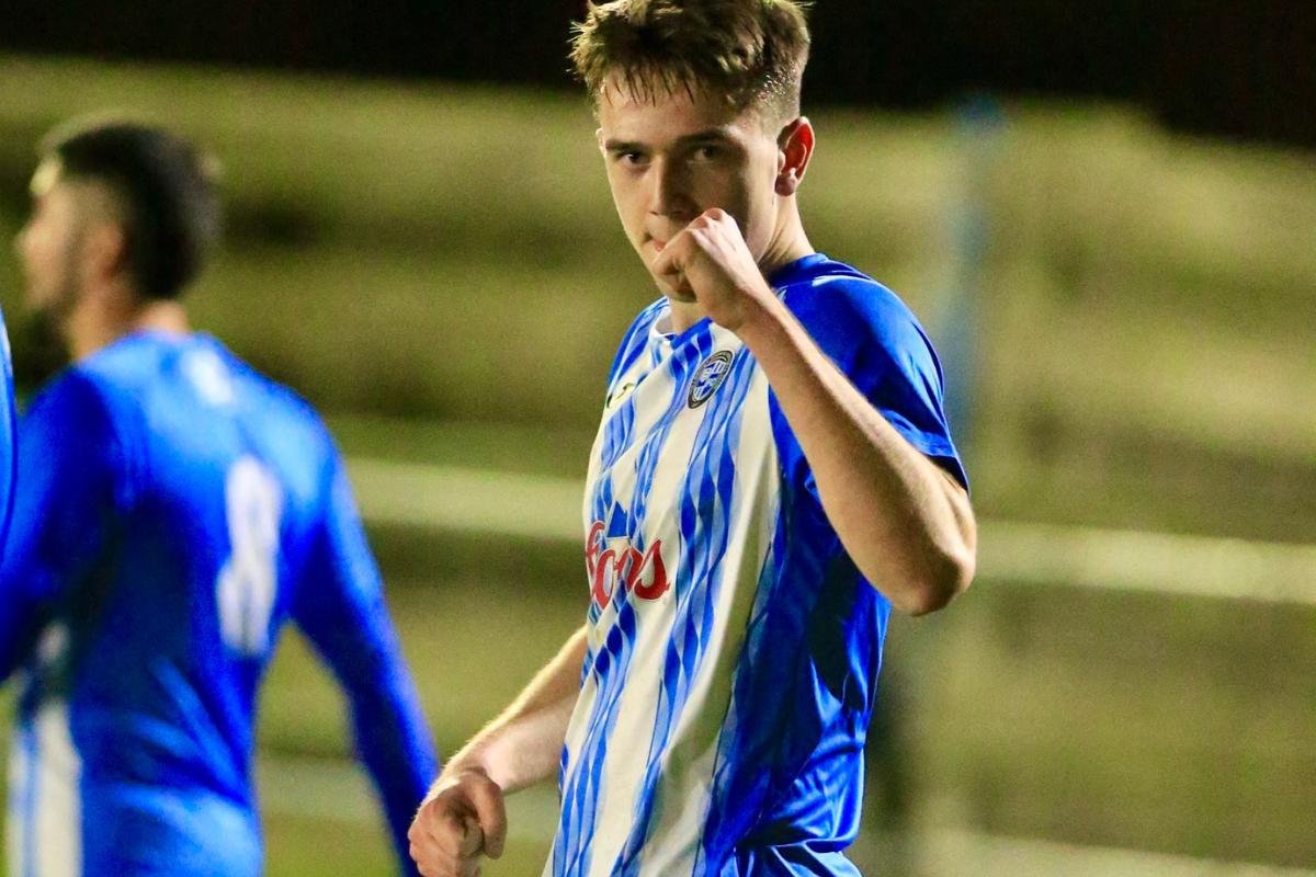 Ellis Devereux in action for Hullbridge Sports