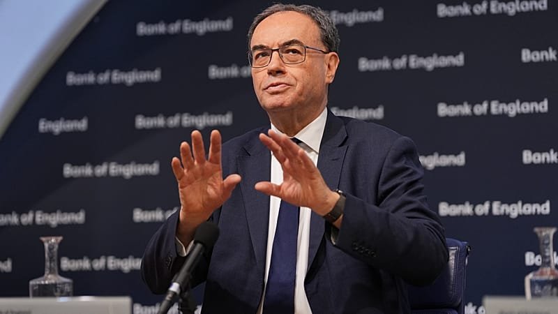 Bank of England cuts interest rates ahead of Christmas