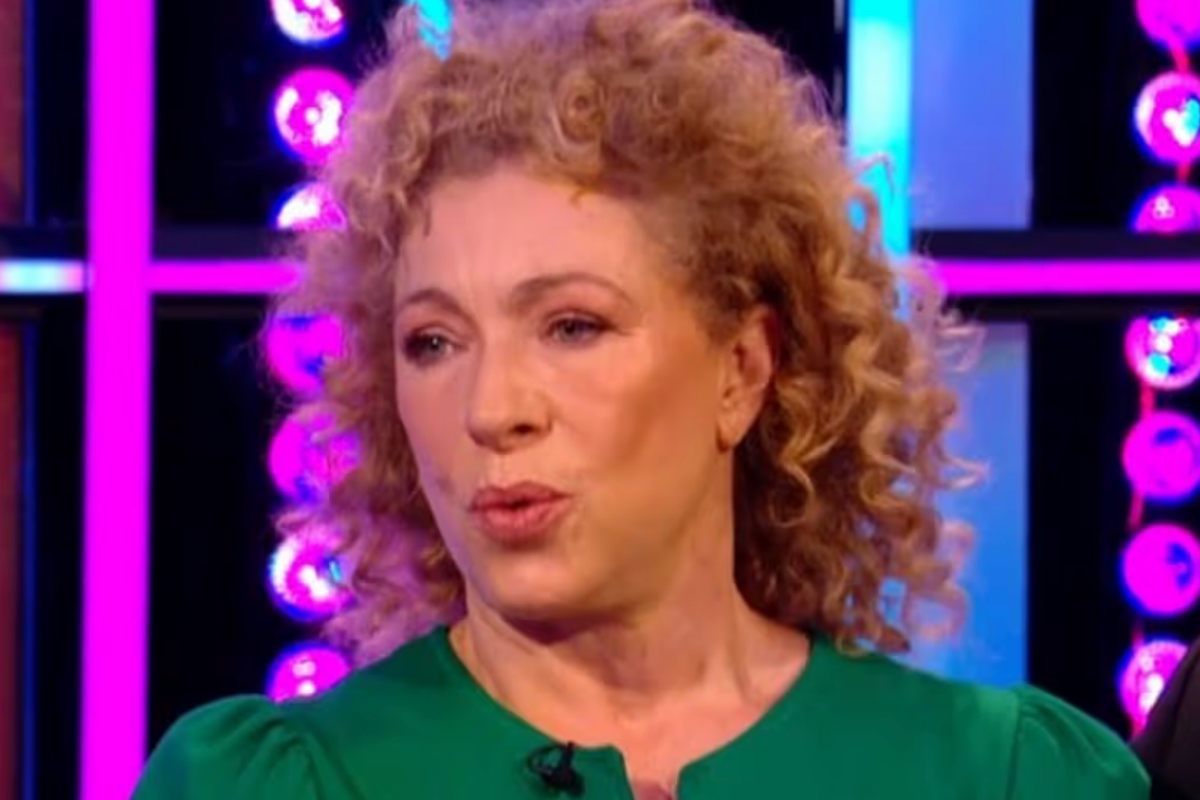 Alex Kingston, a renowned star of the popular BBC series Strictly, has recently opened up about her cancer diagnosis, posing for a photo with a powerful message about the importance of health awareness and self-care, with a gentle smile and a determined look in her eyes, as she aims to inspire her fans to prioritise their well-being