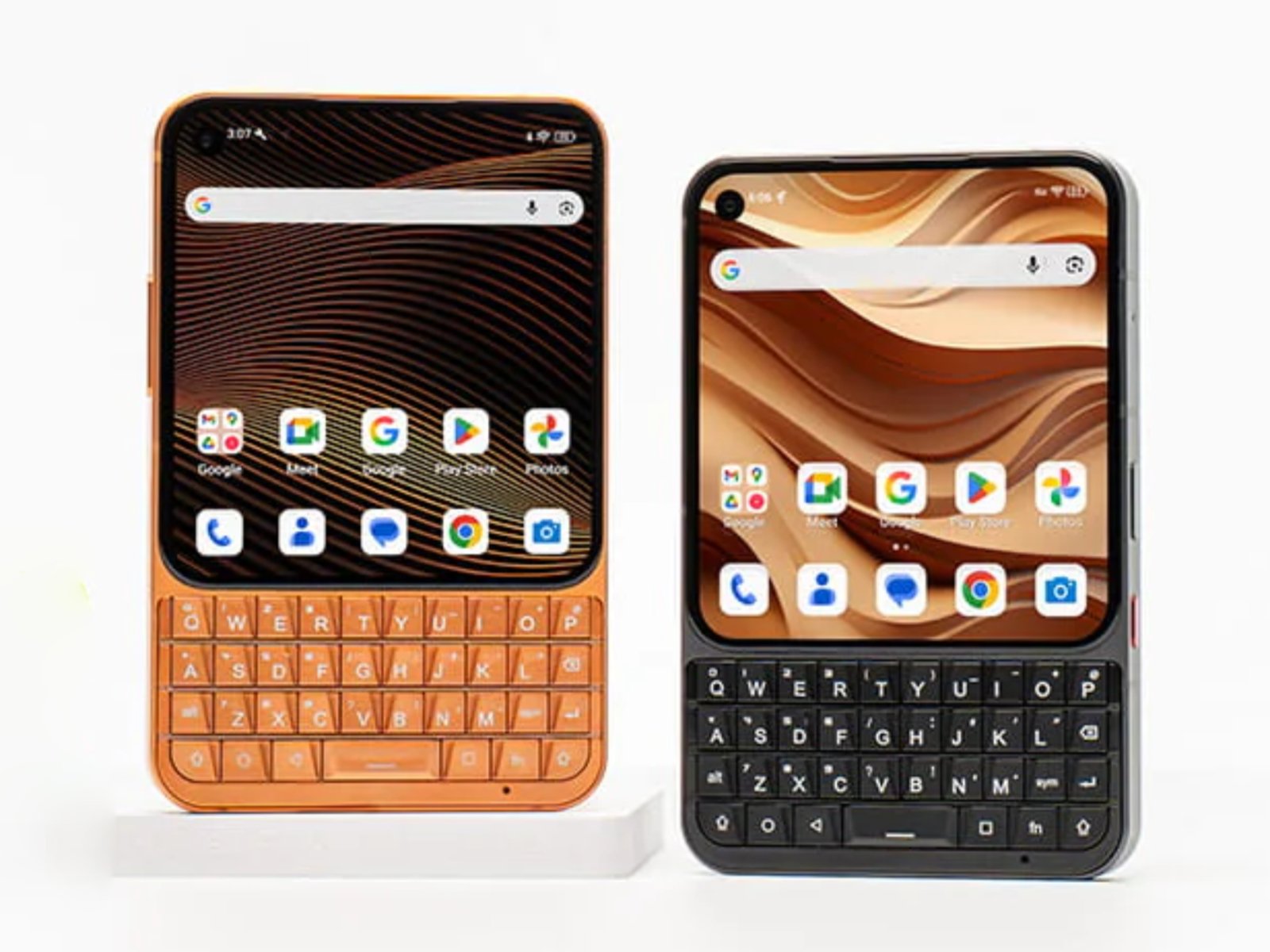 The Unihertz Titan 2 Elite compact smartphone, featuring a stunning colour display and sleek design, perfect for the UK market and available globally soon, with a focus on the primary keyword phrase Titan 2 Elite