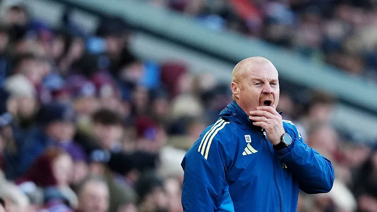 Nottingham Forest football team in action
