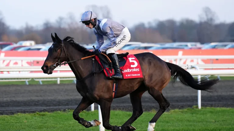 King George VI Chase horse racing event