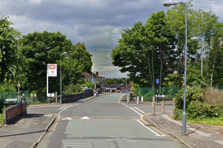 A woman in a hijab looks worried and scared, symbolising the terrifying carjacking incident in Birmingham where a woman's hijab was pulled off by three men, highlighting the rise of hate crimes in the UK
