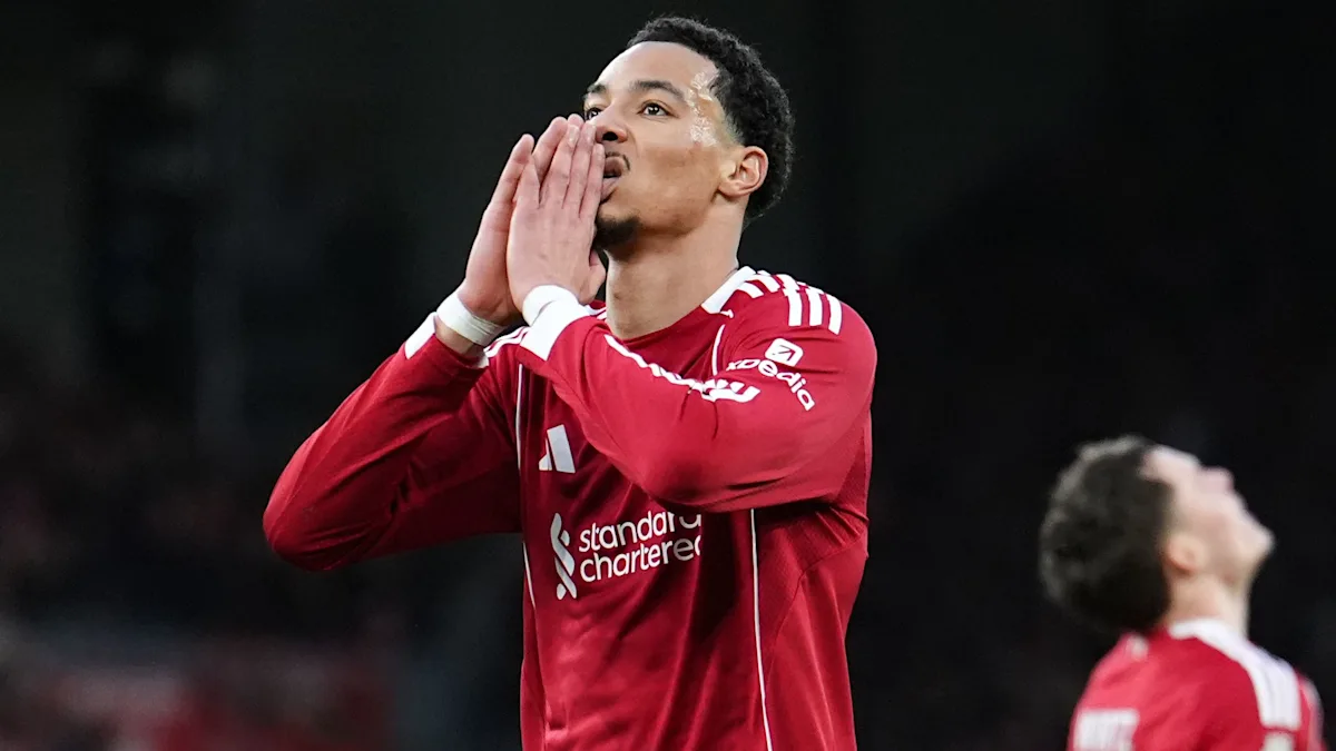 Hugo Ekitike hamstring injury concern