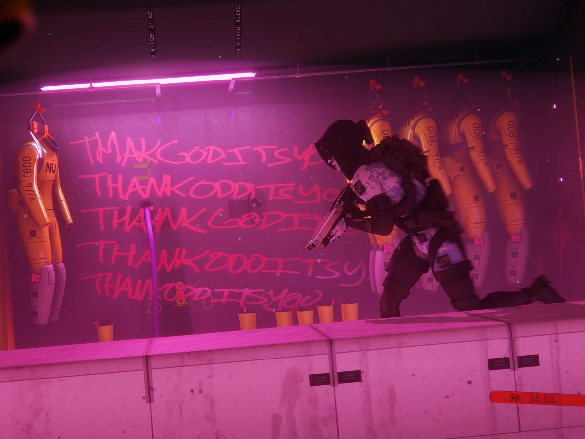 Marathon update screenshot featuring new contracts and thermal scope changes, highlighting the improved UK gaming experience with reduced durability and fresh challenges