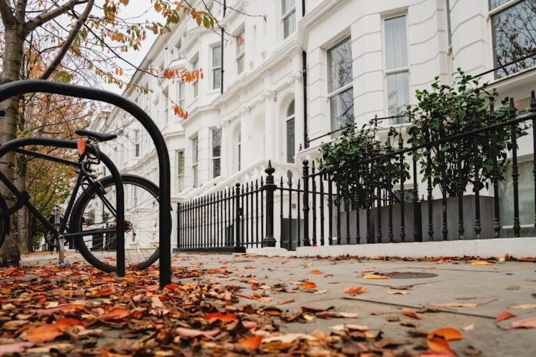 barclays cuts mortgage rates in uk