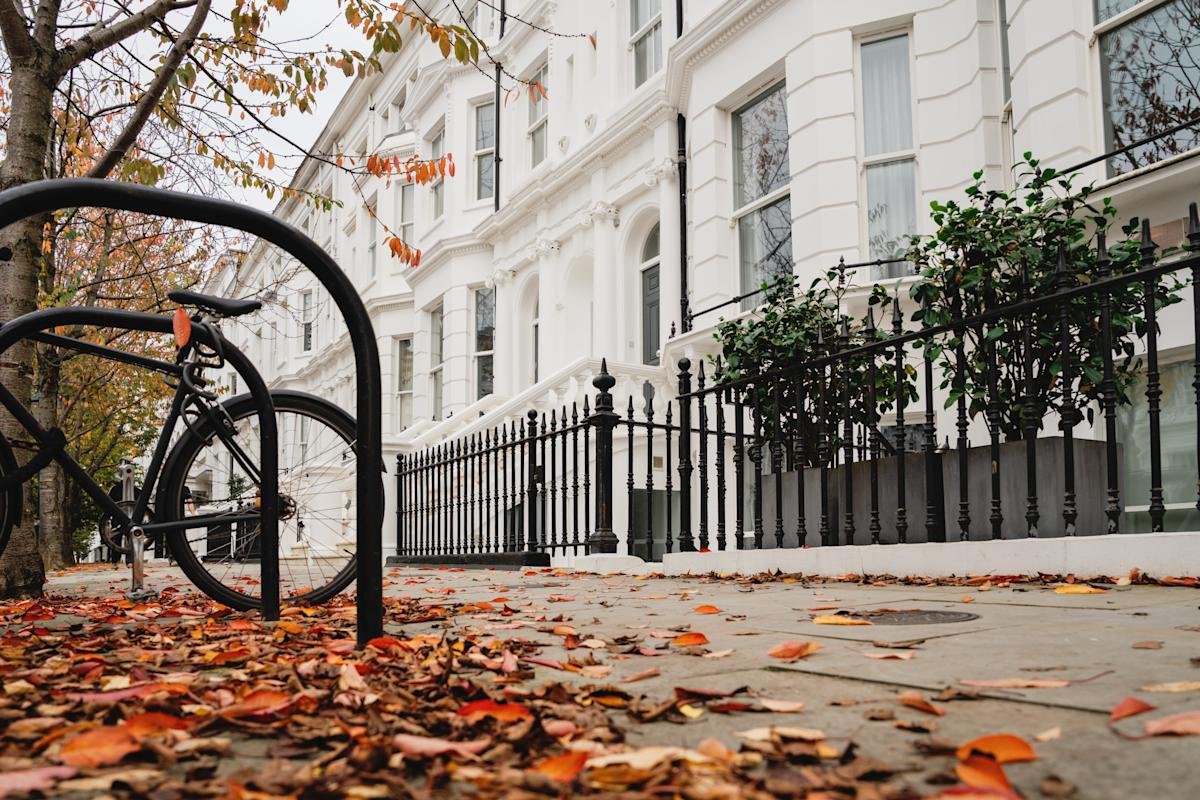 barclays cuts mortgage rates in uk