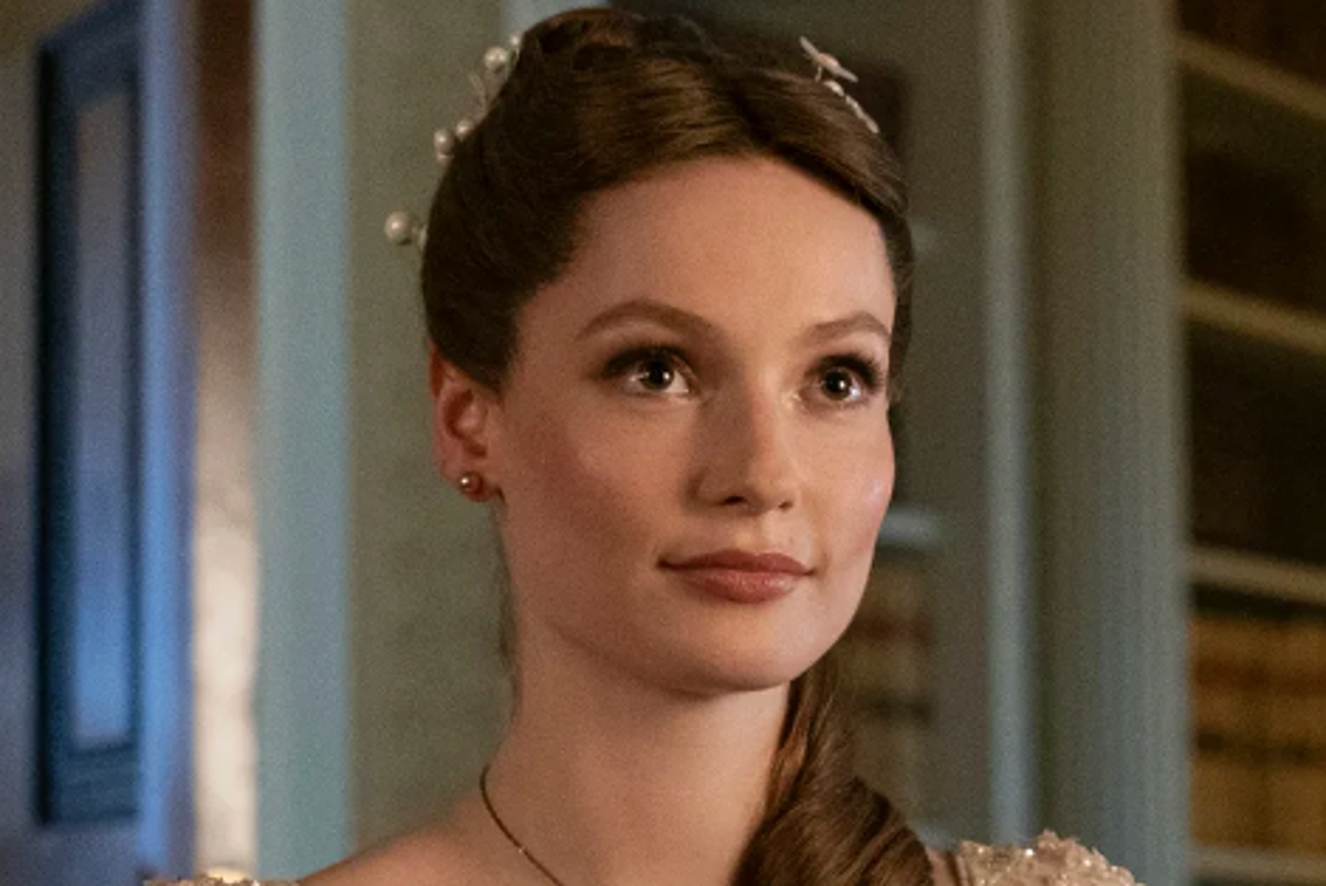 A descriptive image of the Bridgerton cast, featuring Regé-Jean Page and Phoebe Dynevor, highlighting the show's queer love story and its impact on the period drama genre, with a focus on the main cast and their characters