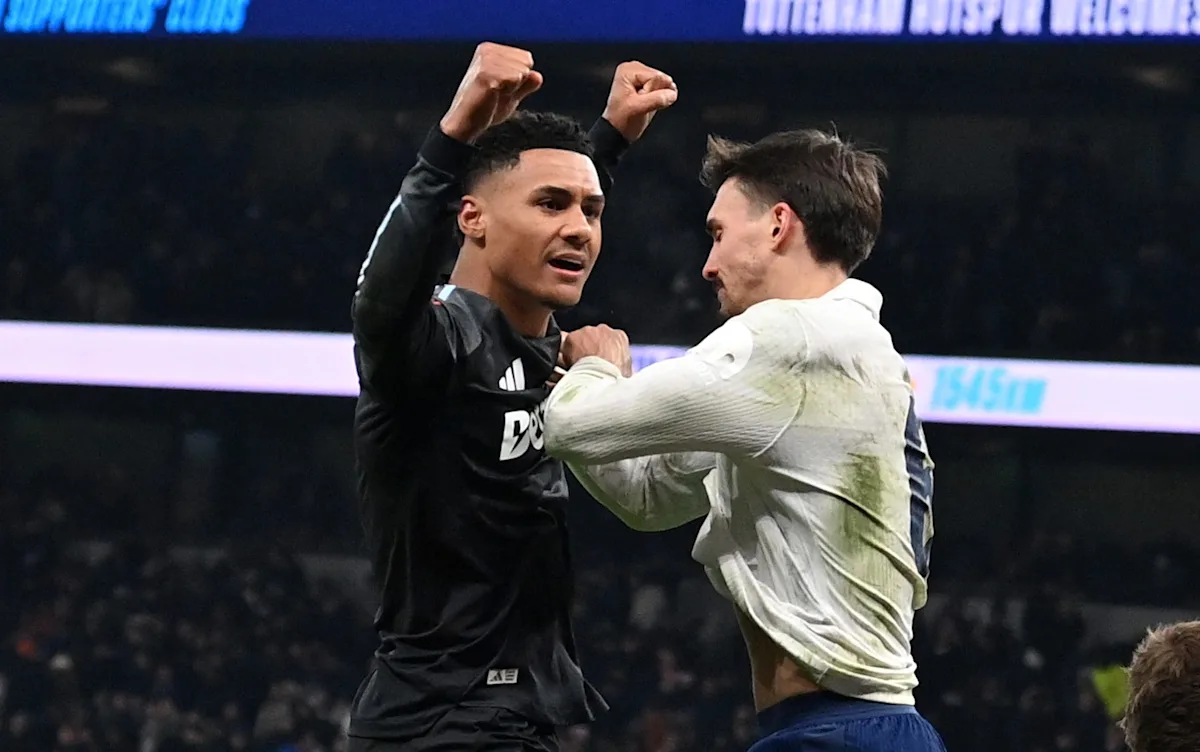 Tottenham players clash on pitch