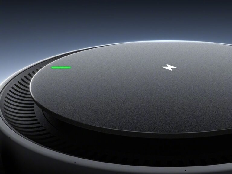 OnePlus 50W Magnetic Turbo 2 Wireless Charger with built-in cooling fan and desktop stand, perfect for fast and efficient charging of the OnePlus 15T in the UK, with a sleek and compact design