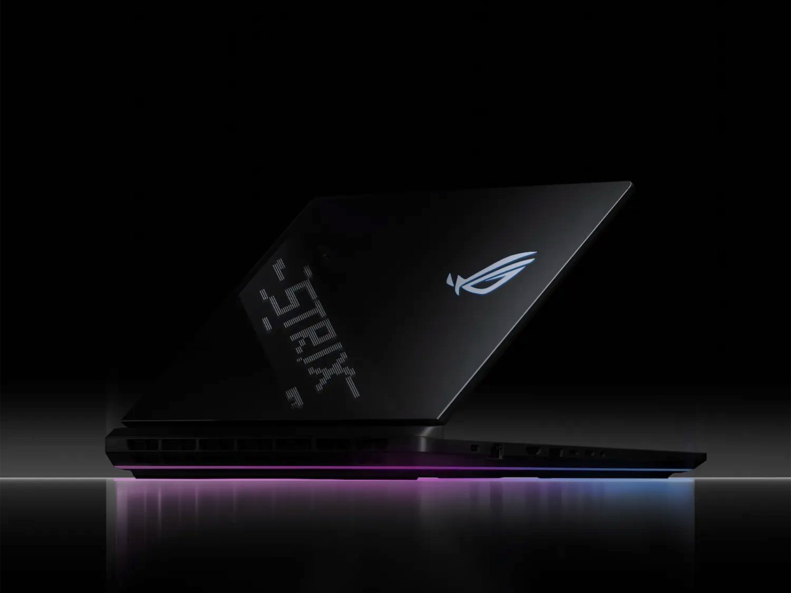 The new ROG Strix Scar 18 gaming laptop, featuring a large 18-inch screen and sleek design, perfect for UK gamers looking for a high-performance gaming experience with the latest Intel Arrow Lake-HX Plus processors