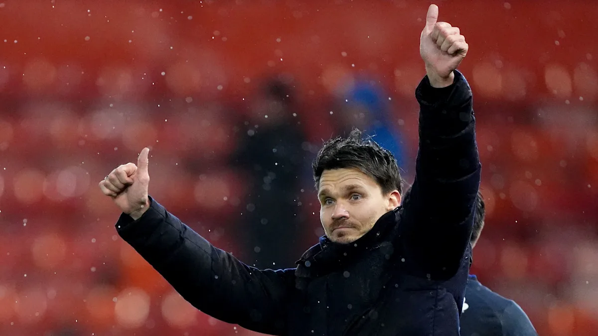 rangers fc players celebrating win
