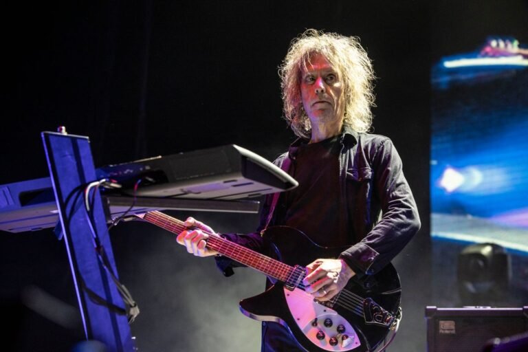 Perry Bamonte The Cure guitarist dies