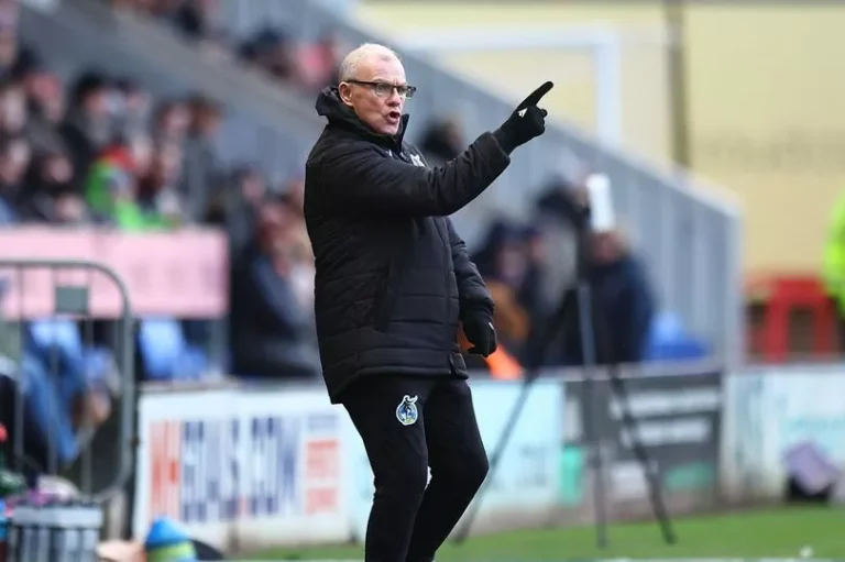 Bristol Rovers football club transfer news