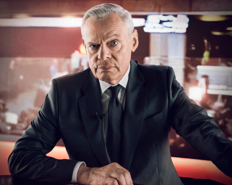 Martin Clunes stars in the gripping drama Power: The Downfall of Huw Edwards, a story of behaviour, colour and consequences, with a keen attention to detail and a strong supporting cast