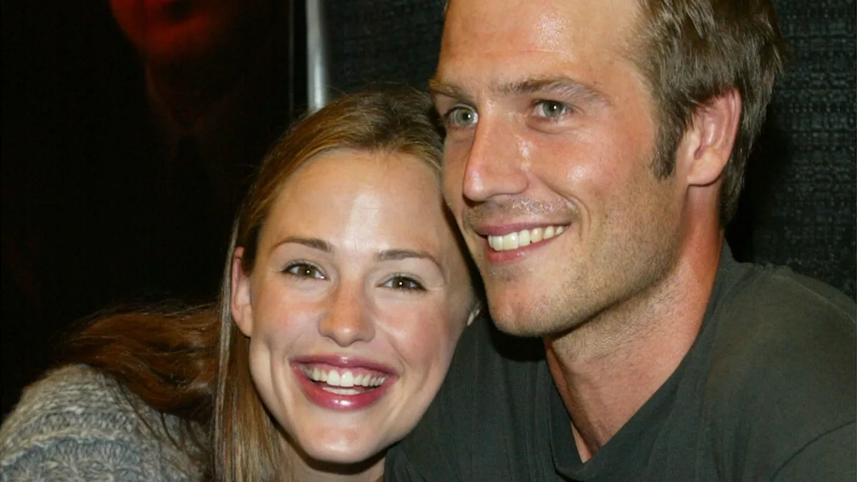 Jennifer Garner's ex in unrecognizable photos