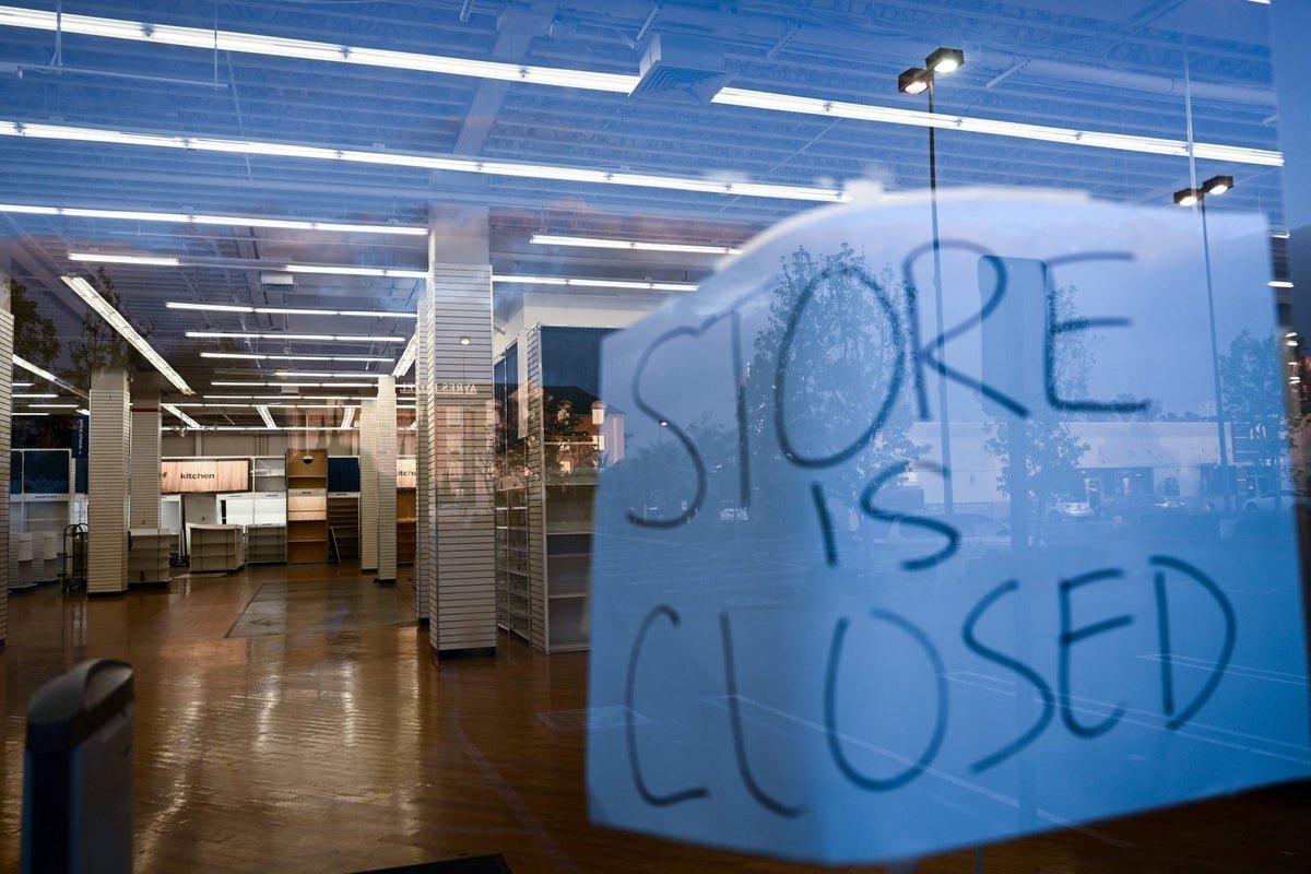 UK bankruptcies rise to 15-year high