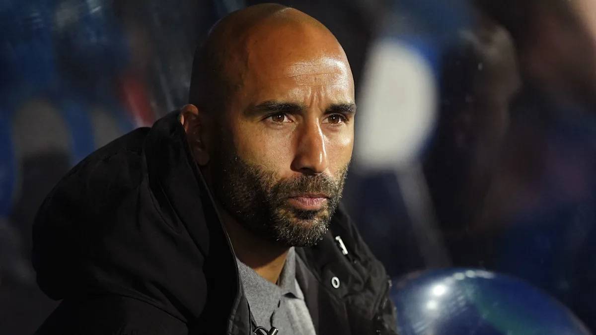 Huddersfield football manager Lee Grant sacked