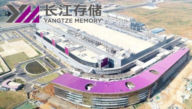 A photo of a semiconductor factory, with workers in the background, highlighting the importance of chip production in the UK and China, with a focus on the primary keyword phrase 'semiconductor industry'