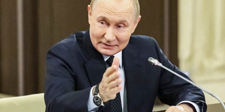 Ukraine conflict: a soldier in uniform