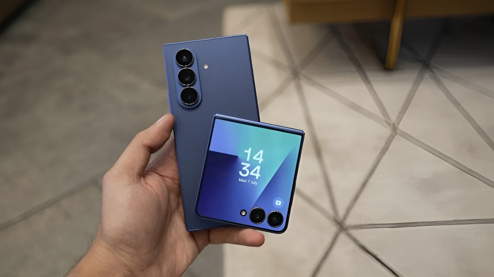 The Samsung Galaxy Z Flip 8 features a sleek and compact design, with a new hinge and a crease-free display, making it an attractive option for those seeking a stylish and innovative smartphone in the UK, with a primary focus on the Galaxy Z Flip series