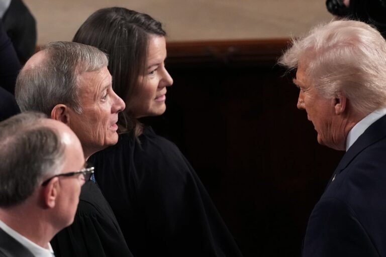 The Supreme Court building in Washington D.C., with a crowd of people gathered outside, symbolising the significant impact of the court's decision on Trump and the midterm elections, with the primary keyword being Supreme Court