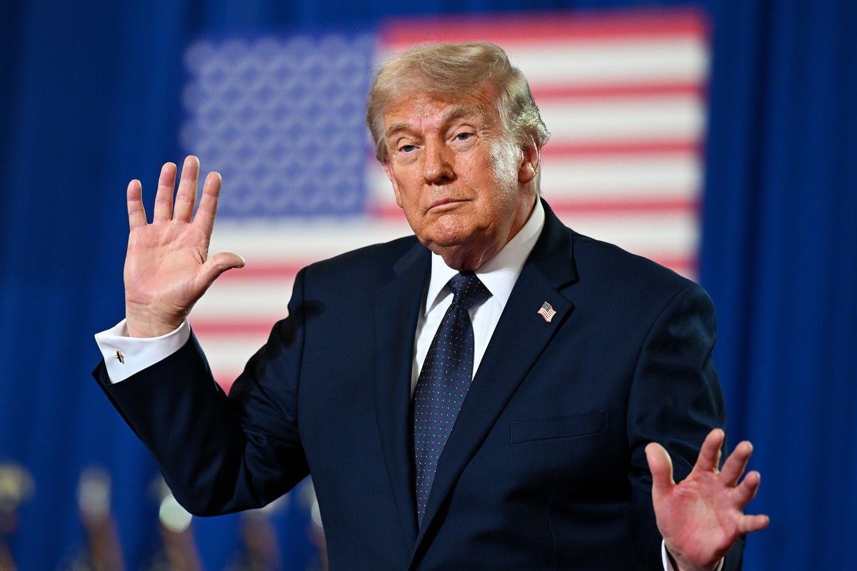 President Trump sitting at his desk with a concerned expression, as the public and media scrutinise his mental fitness and behaviour in the lead up to his annual medical physical, with the colour and tone of the image conveying a sense of uncertainty and doubt