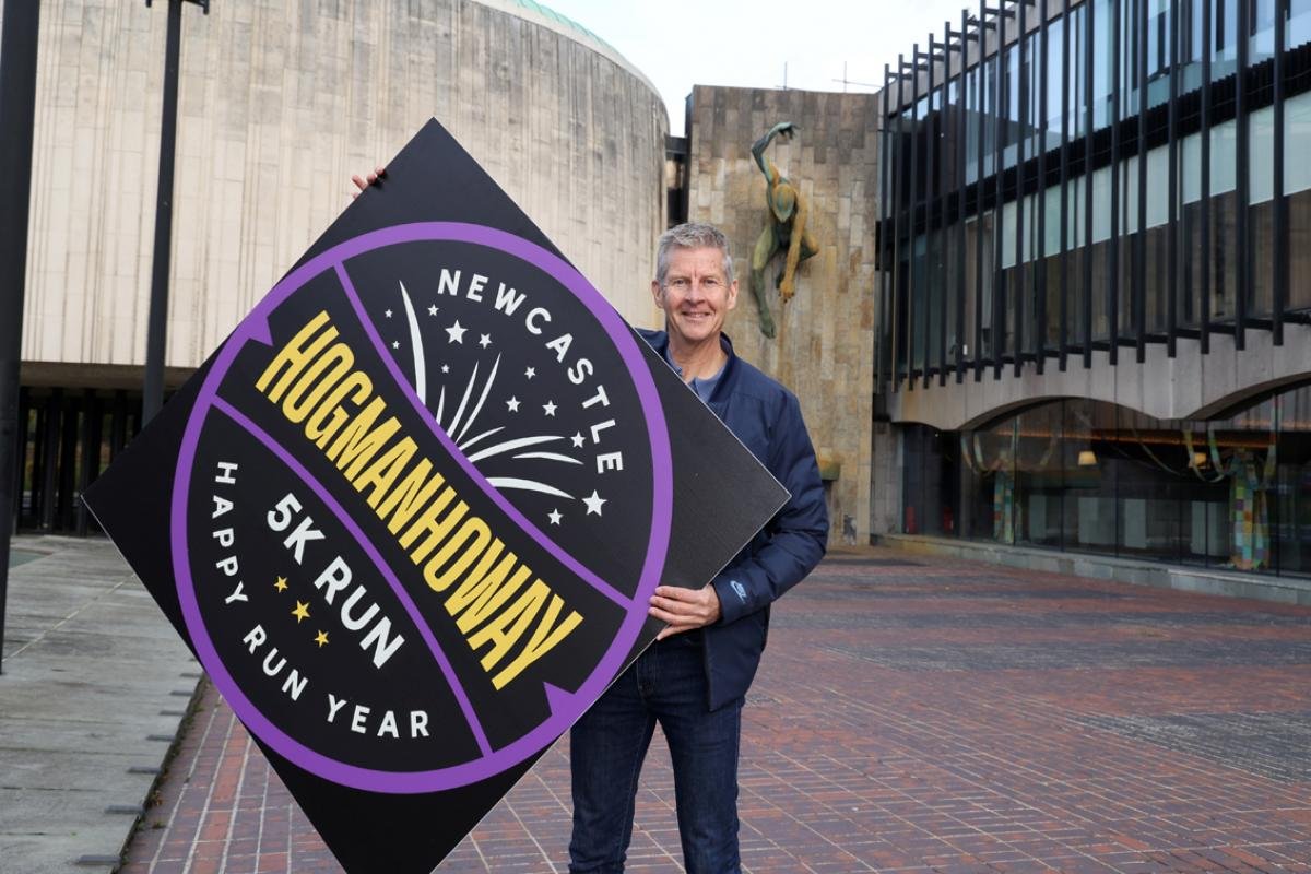 HogmanHOWAY 5K runners in Newcastle