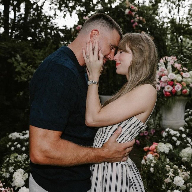 Taylor Swift and Travis Kelce's wedding photo, featuring the happy couple surrounded by friends and family, with a beautiful colour scheme and fairytale-like atmosphere, capturing the essence of their special day, with the primary keyword being celebrity wedding