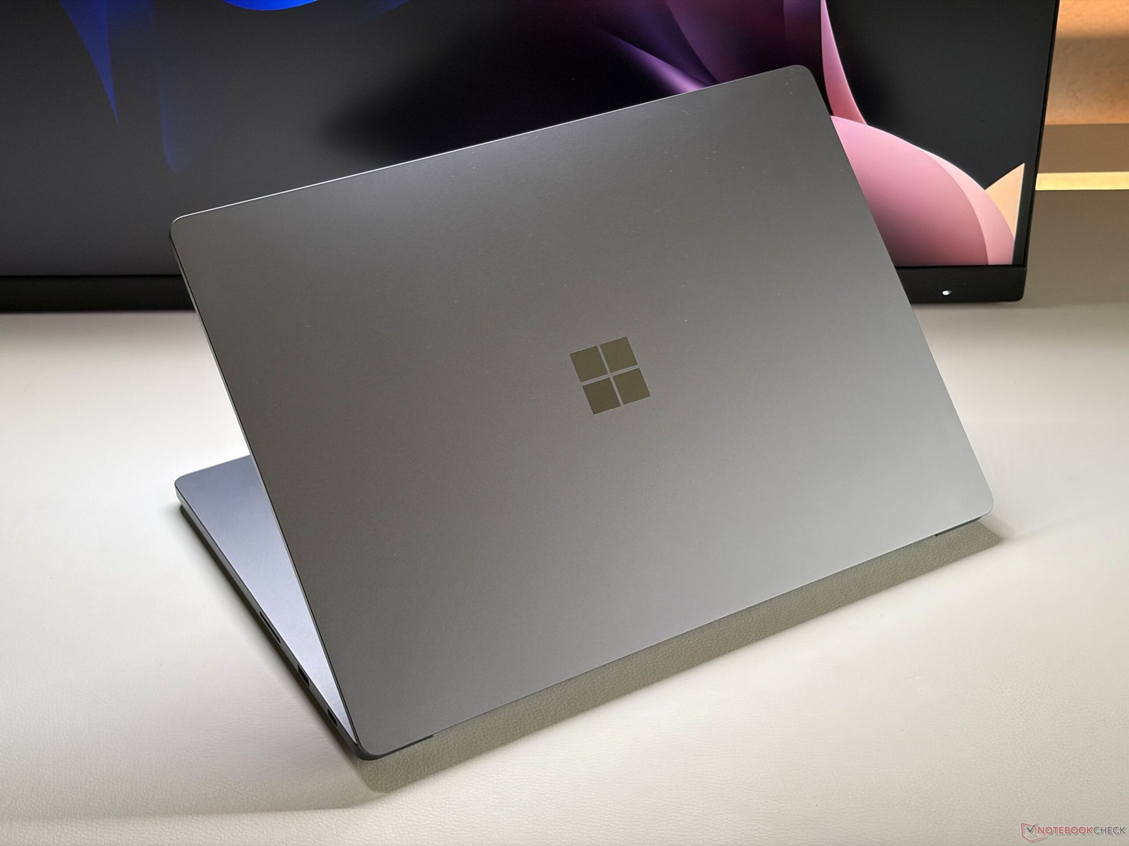 Microsoft Surface Laptop Ultra