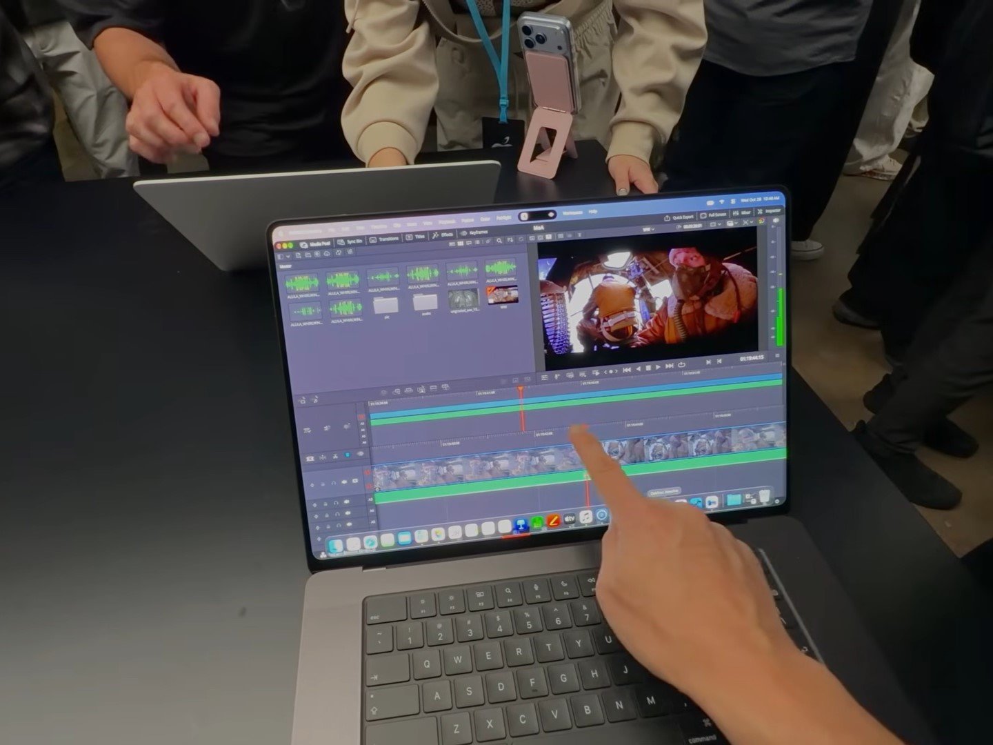 Apple MacBook Pro PROLED XDR display