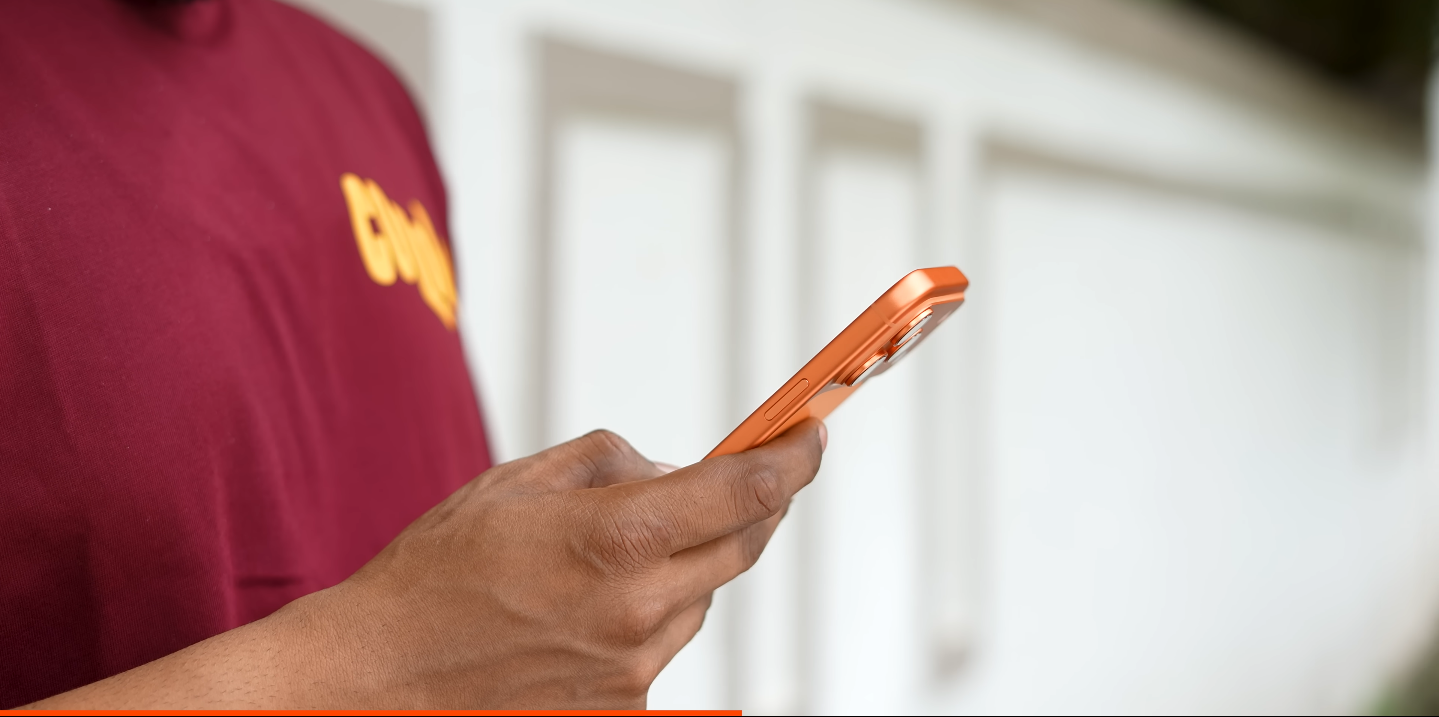 iPhone 17 sees mind blowing discounts across UK stores