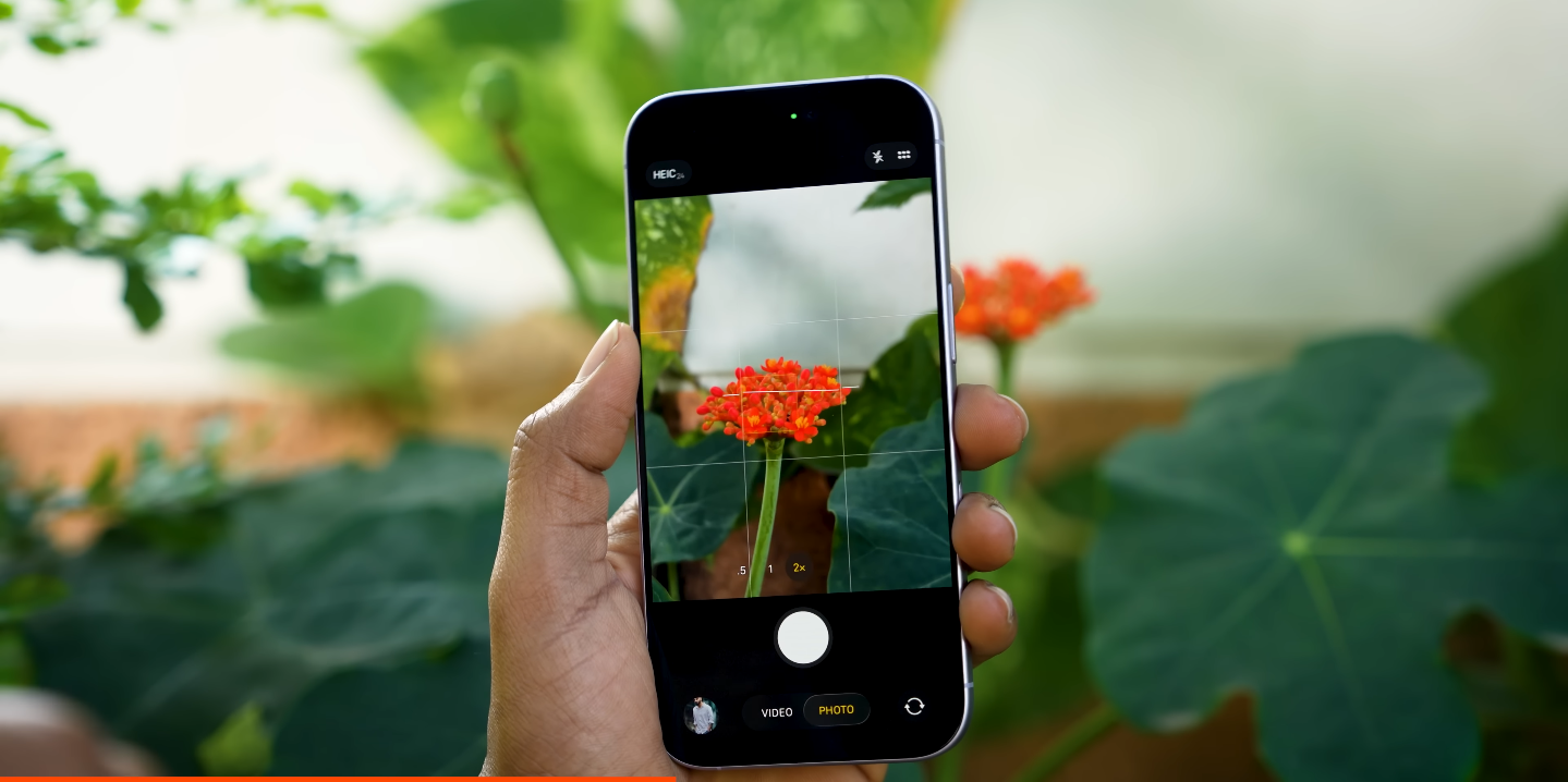 iPhone 17 sees mind blowing discounts across UK stores