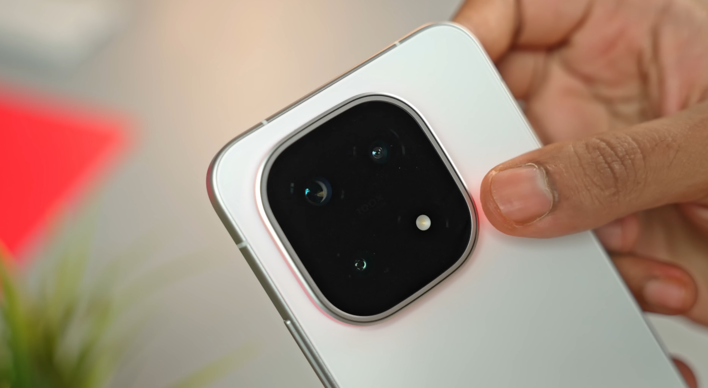 iQOO 15 camera comparison surprises UK fans