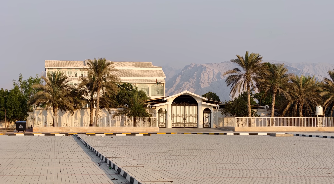 iQOO 15 camera comparison surprises UK fans