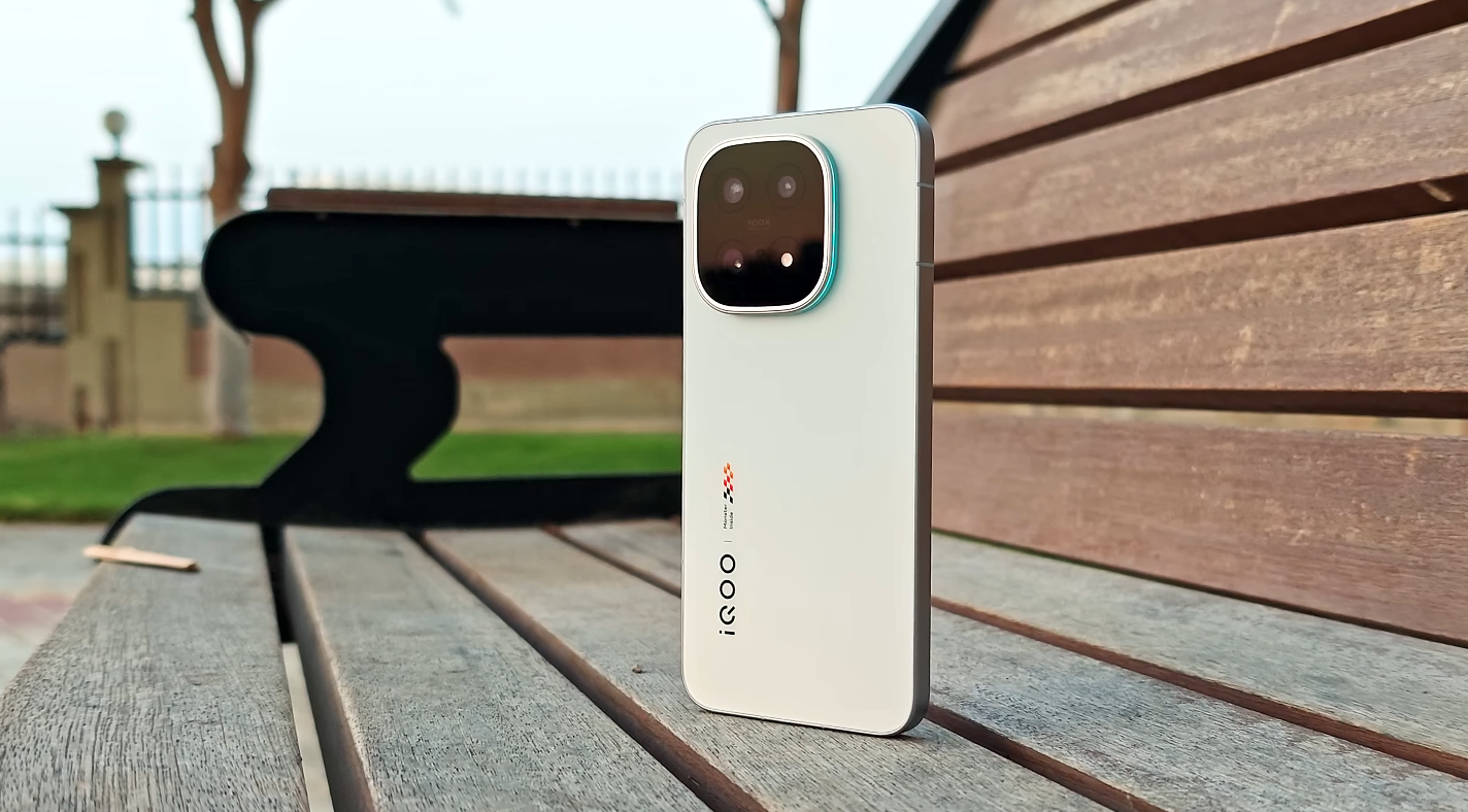 iQOO 15 leaks point to enhanced AI photo processing