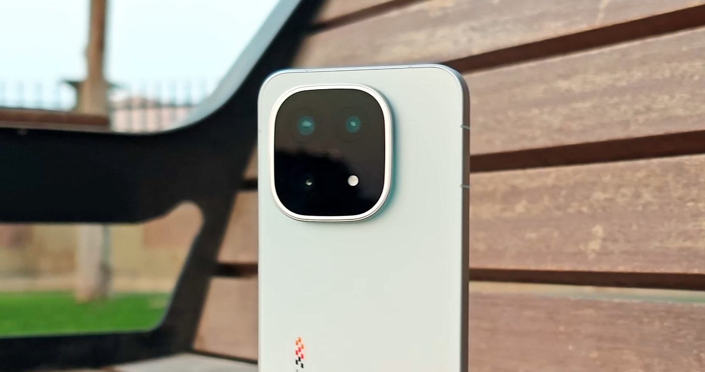 iQOO 15 may arrive in the UK sooner than expected