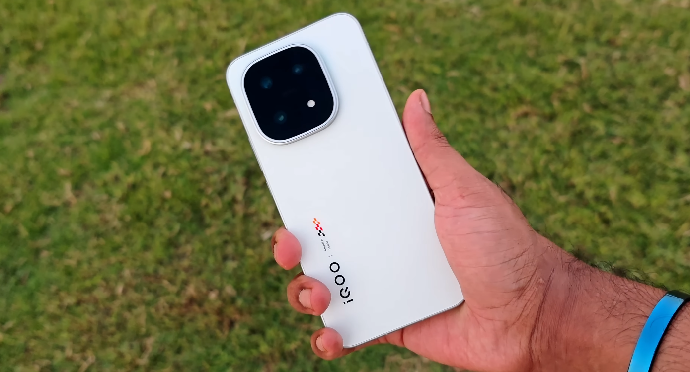 iQOO 15 preorder plans may begin soon across the UK