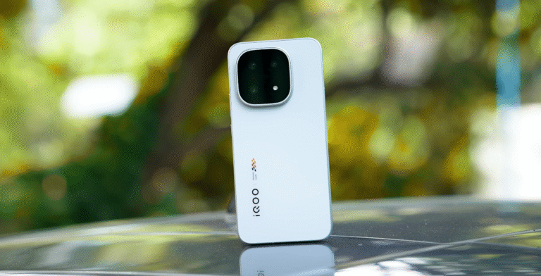 iQOO confirms UAE availability of the iQOO 15 in early 2026